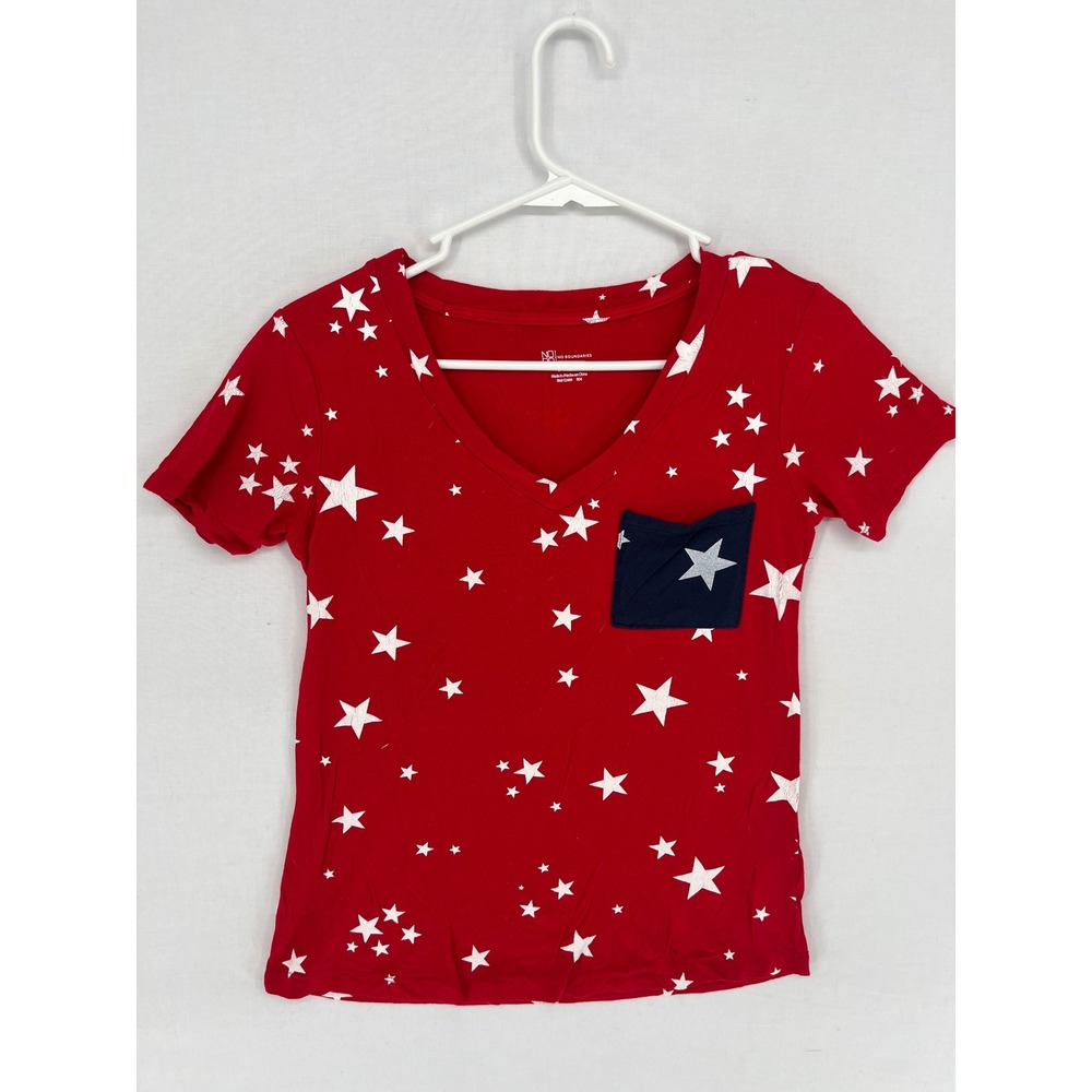 No Boundaries Womens Red Star Print V-Neck Short Sleeve Pocket T-Shirt Size Smal